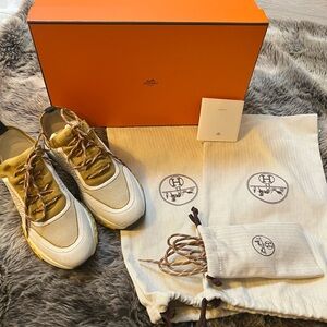 AUTHENTIC HERMES MULTICOLORED KNIT GOATSKIN size 35 preloved condition